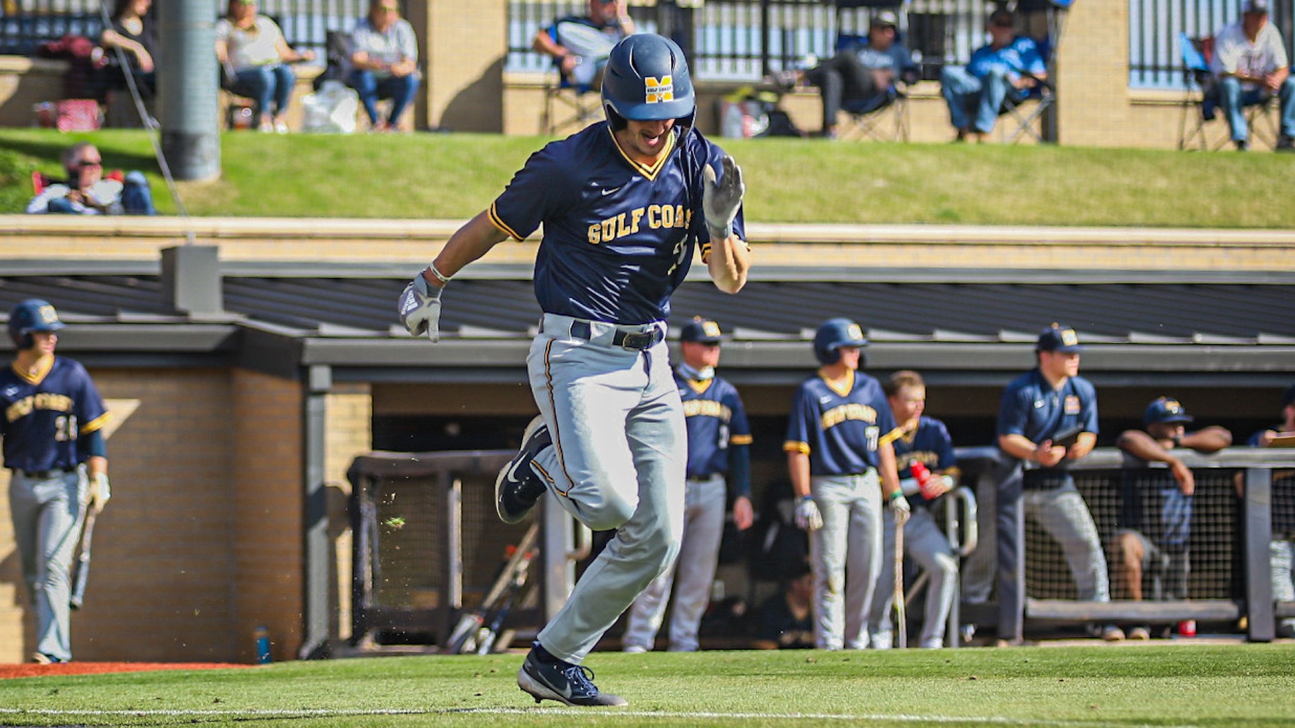 Robb's arm, McWhorter's bat earn a split