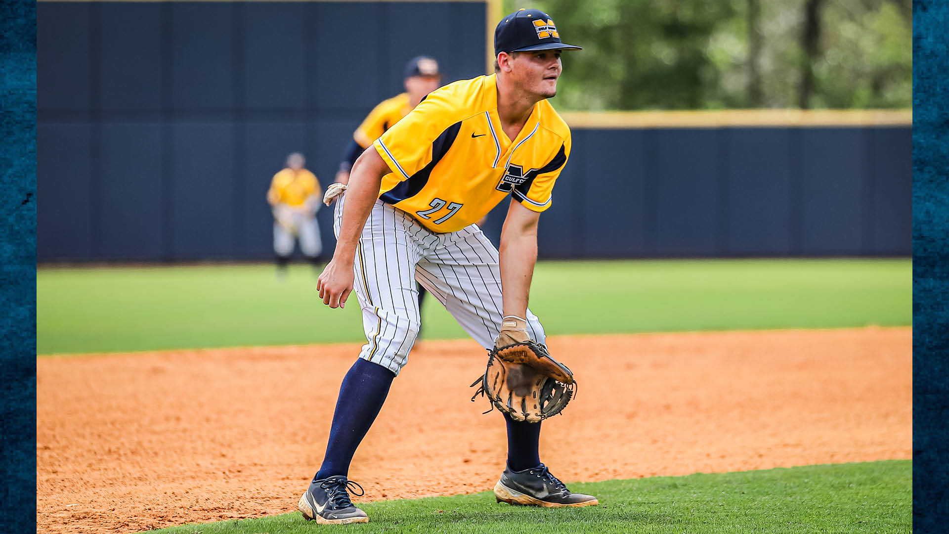 Bulldogs start postseason at ICC