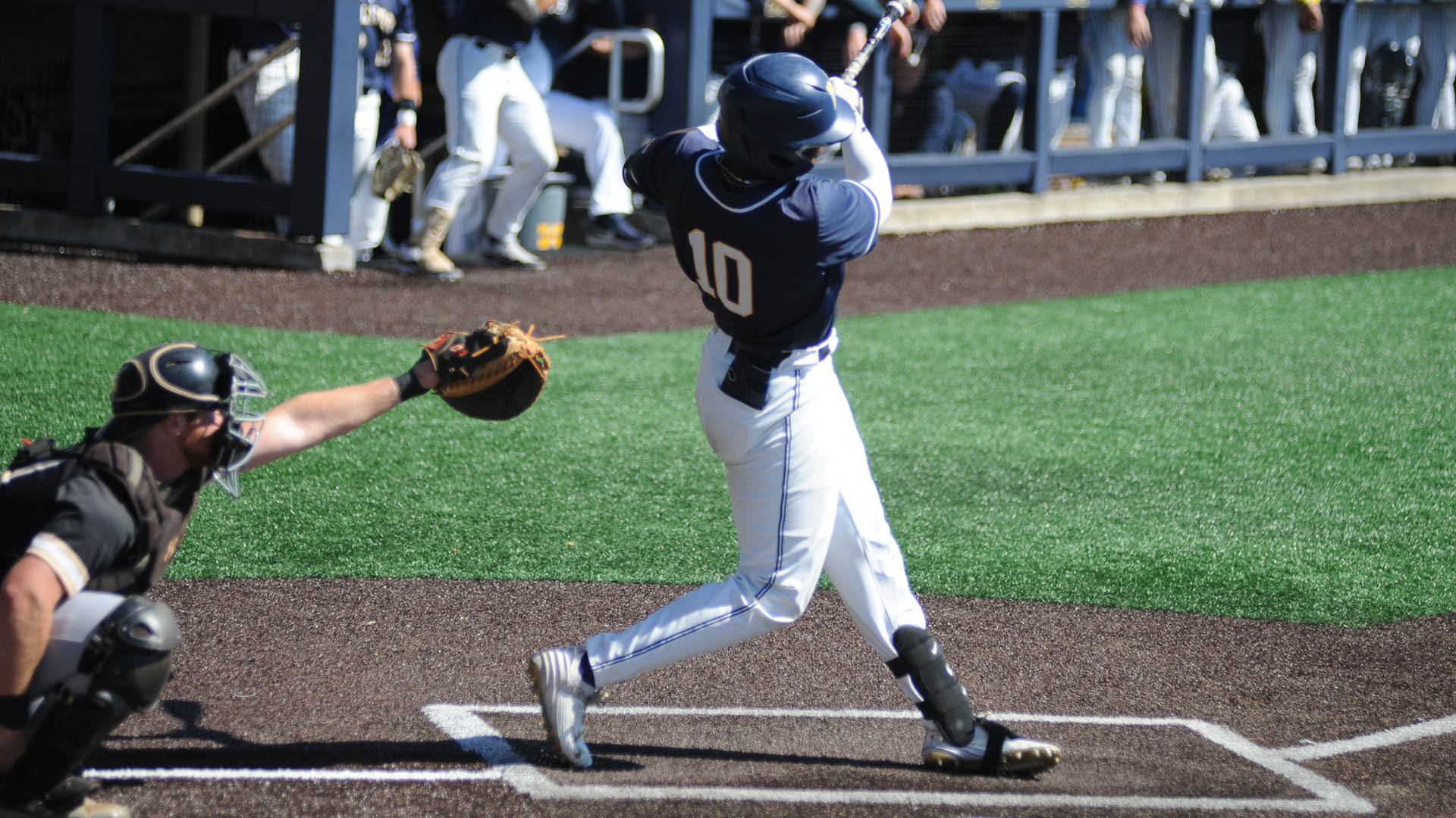 Bulldogs drop two to No. 2 ECCC