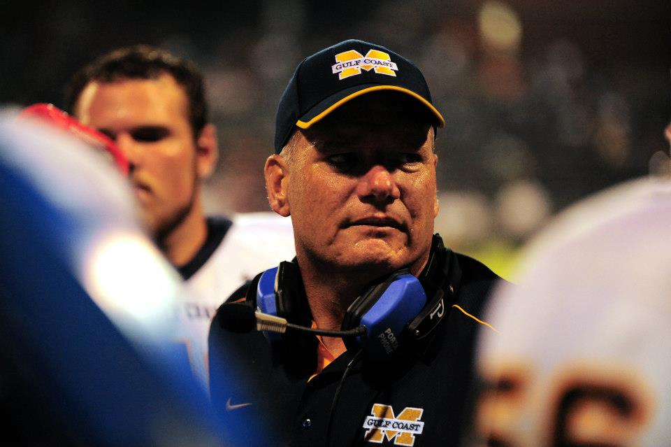 Campbell stays with Bulldogs
