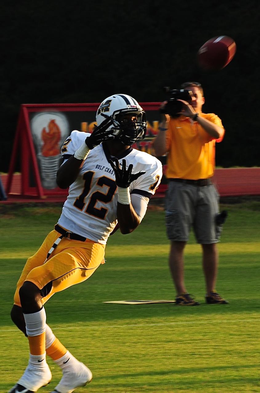 #9 MGCCC steamrolls Southwest 69-17