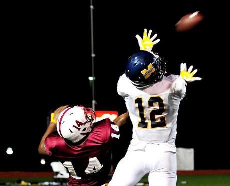 MGCCC'S Dhaquille Williams (#12) caught 11 passes for 133 yards & 3 TD'S vs. Jones Sept. 19.