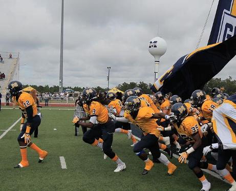 15 Bulldogs sign with Four-Year Colleges