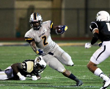 Mississippi Gulf Coast running back Chris Robinson carries the ball against East Central. (Justin Hicks/MGCCC)