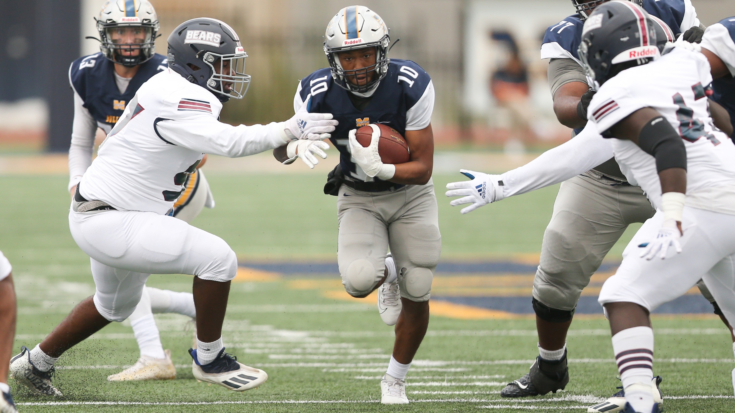 No. 13 Bulldogs clinch share of South title
