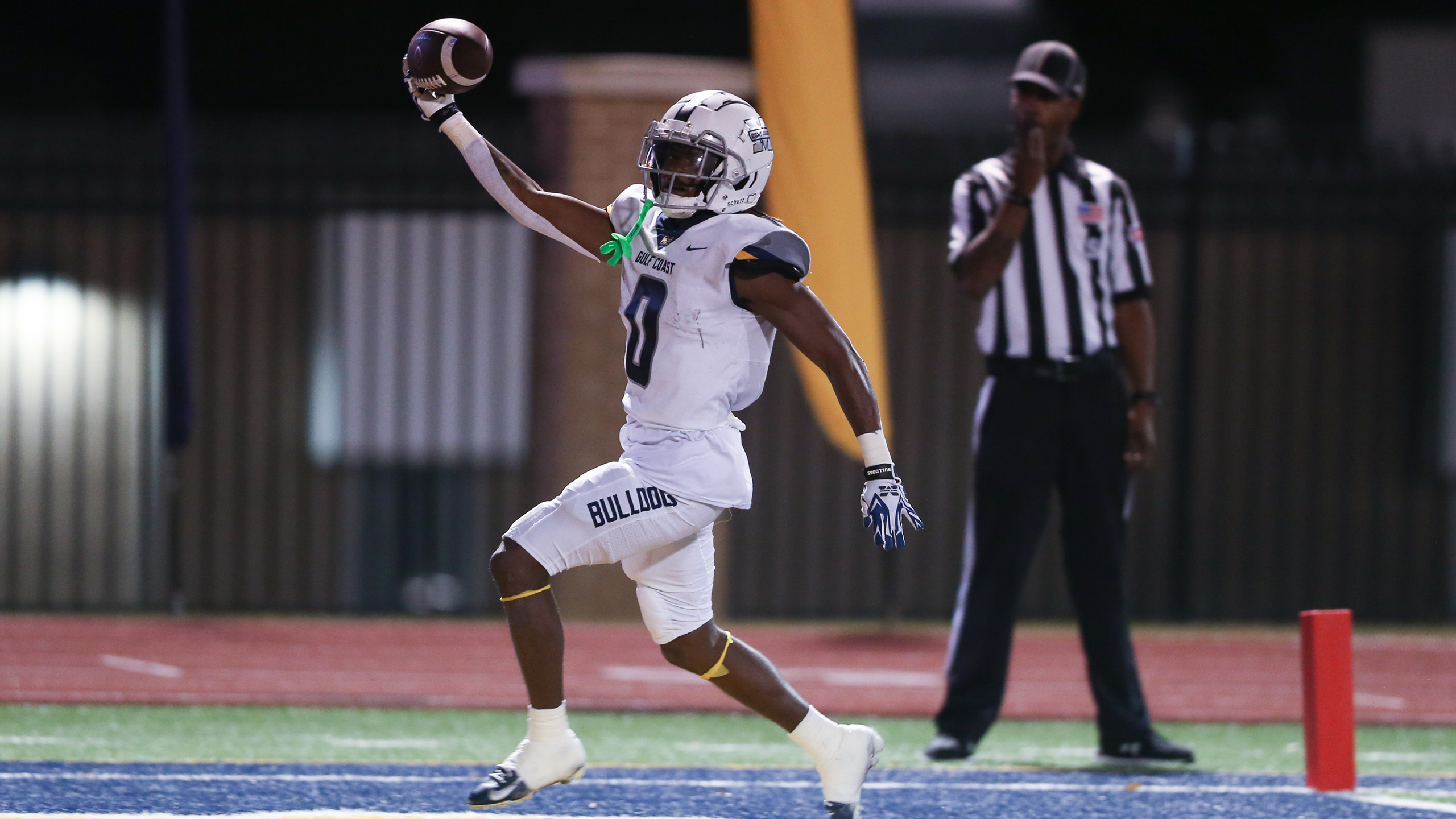 GULF COAST BEATS JONES, WINS SOUTH
