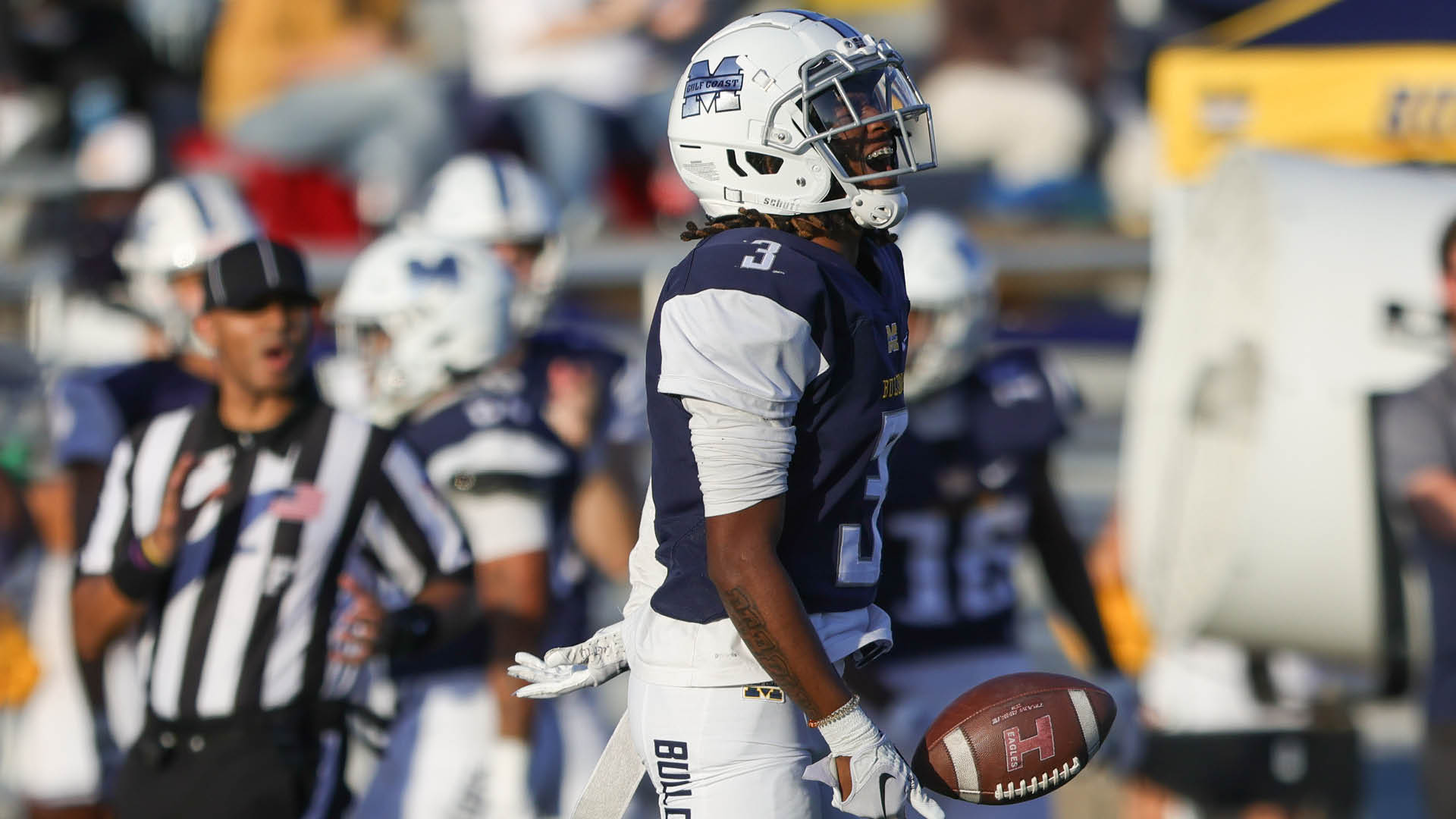 Regulators spark 41-0 win for No. 6 Gulf Coast
