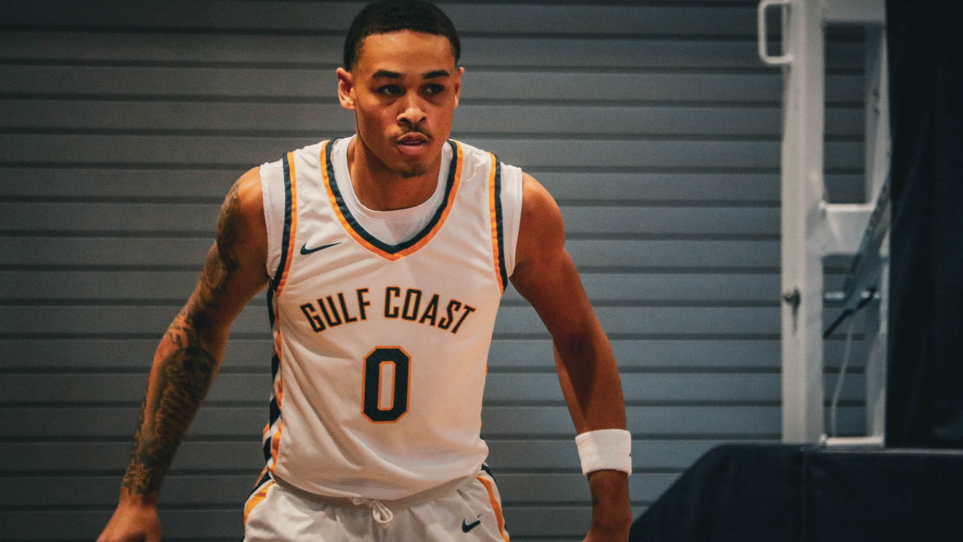 Bulldogs tame Tigers to advance to title games