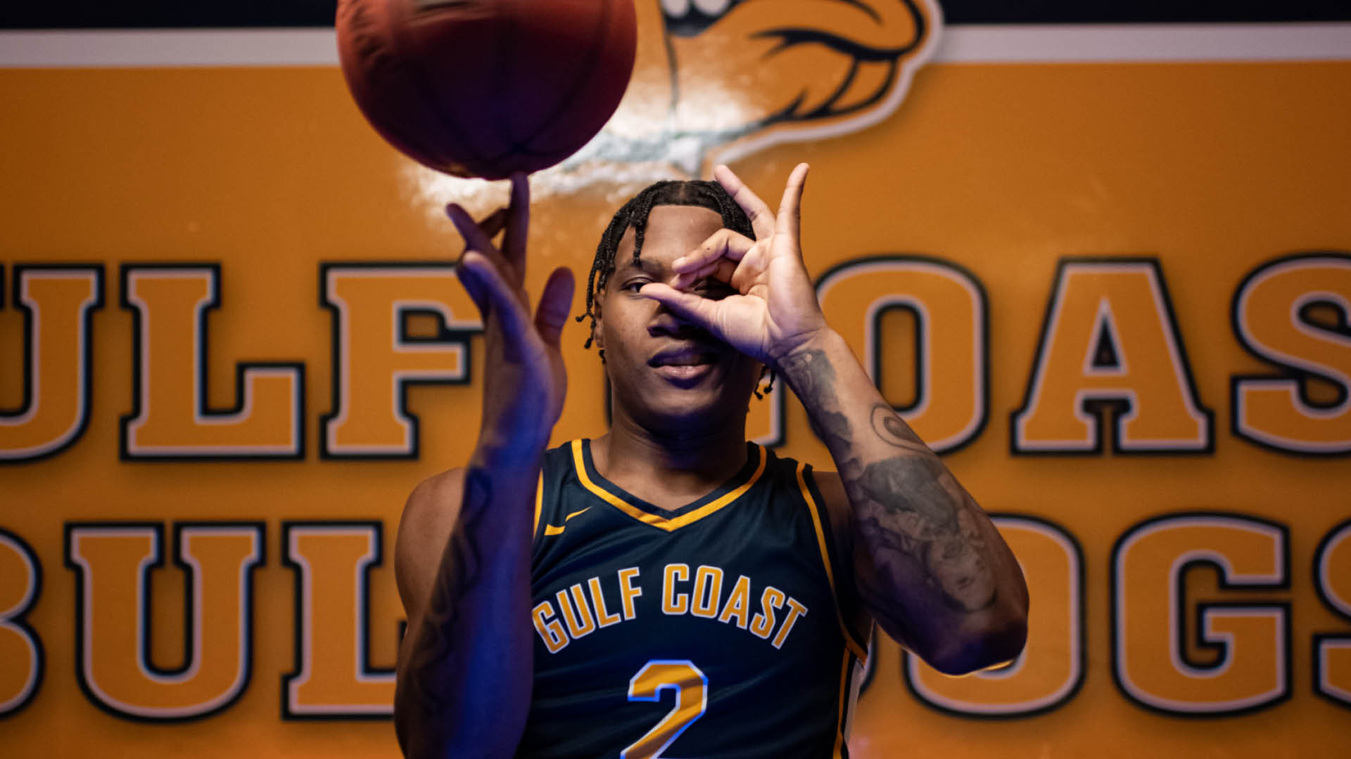 Smith&rsquo;s 17 points lead Bulldogs to big win