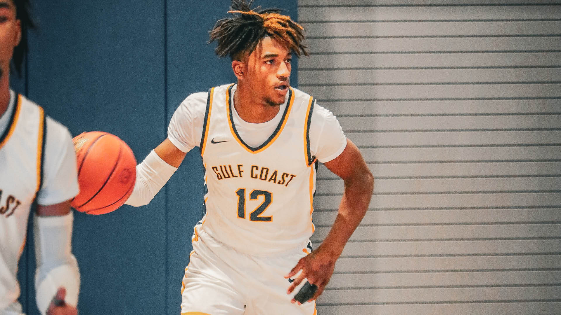 Bulldogs score 66 in second half to win