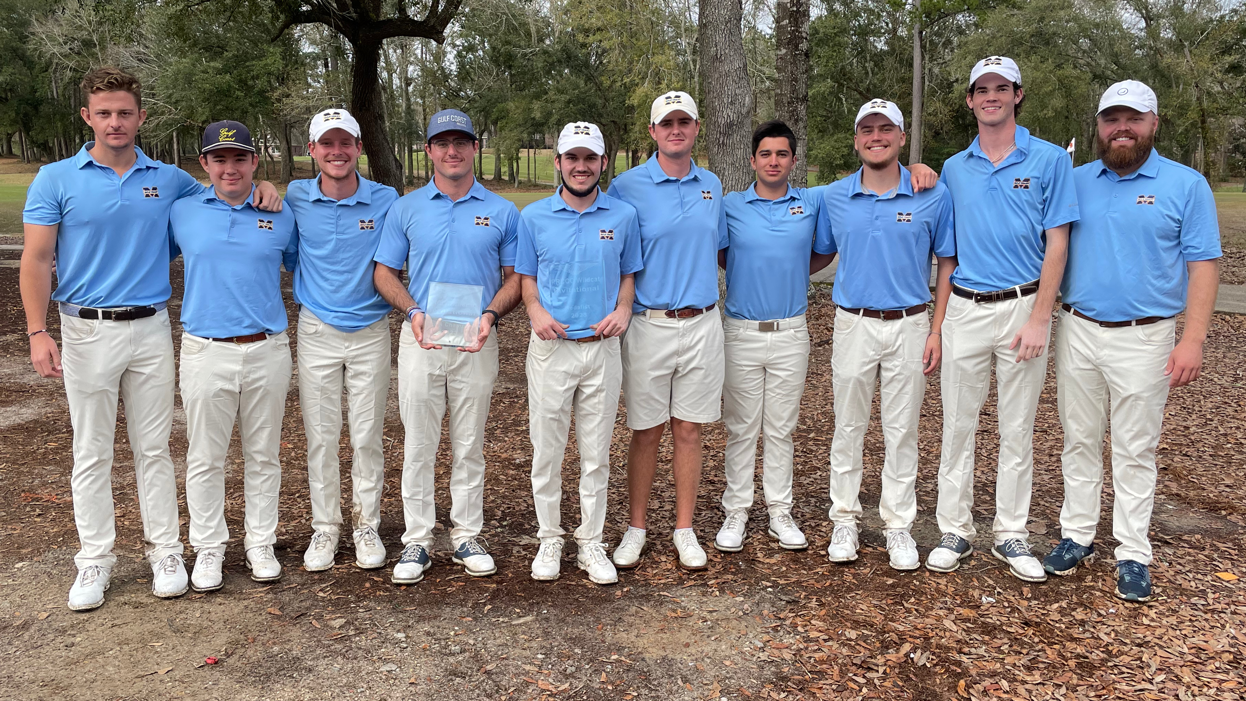 No. 2 Bulldogs lap the field at The Oaks