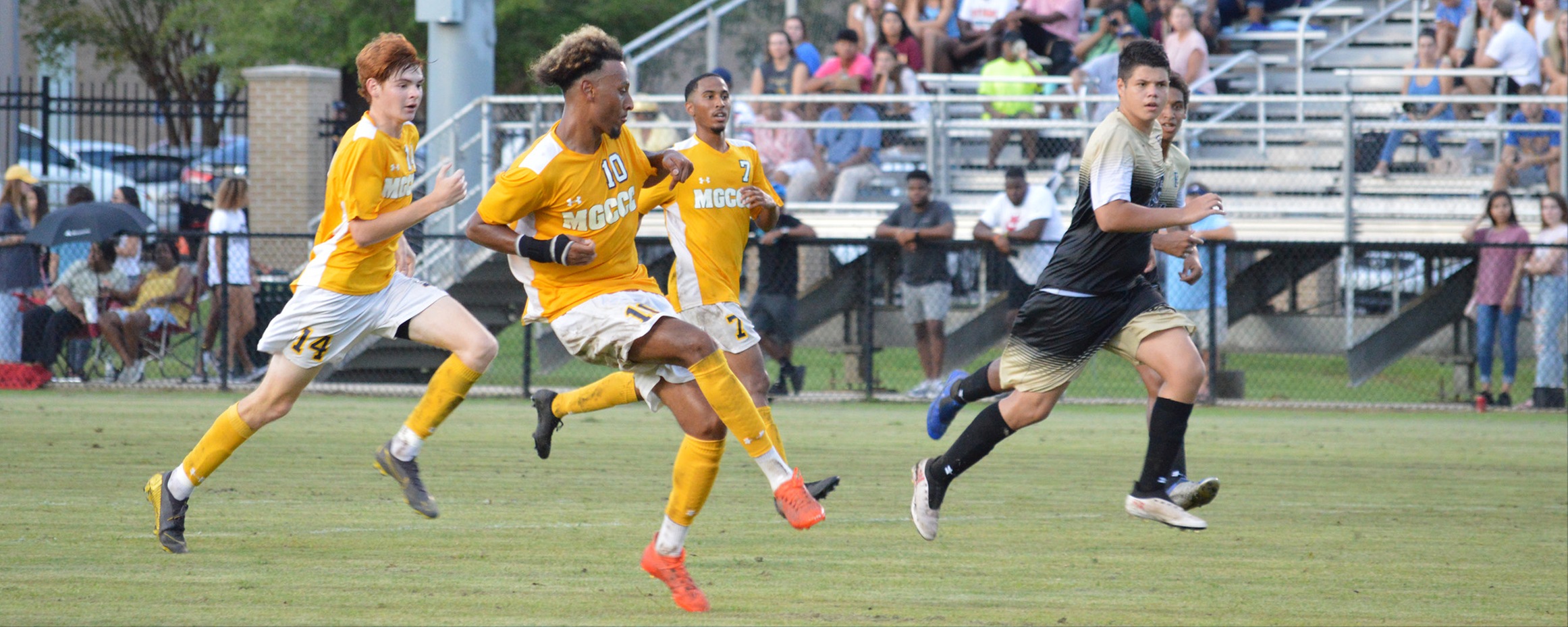 Redmond scores twice to lead Gulf Coast