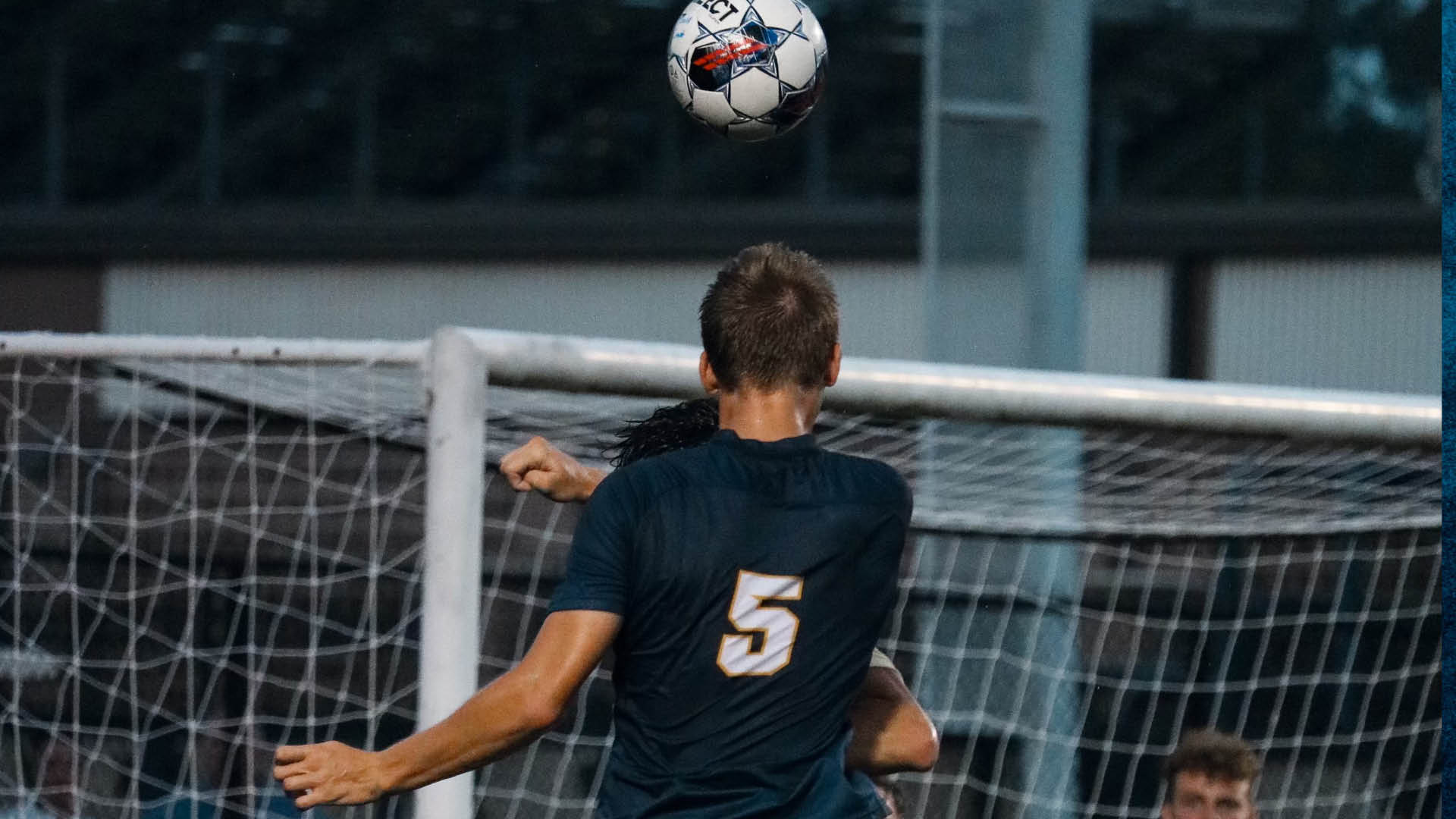 Mink&rsquo;s jaunt forward snatches win in opener