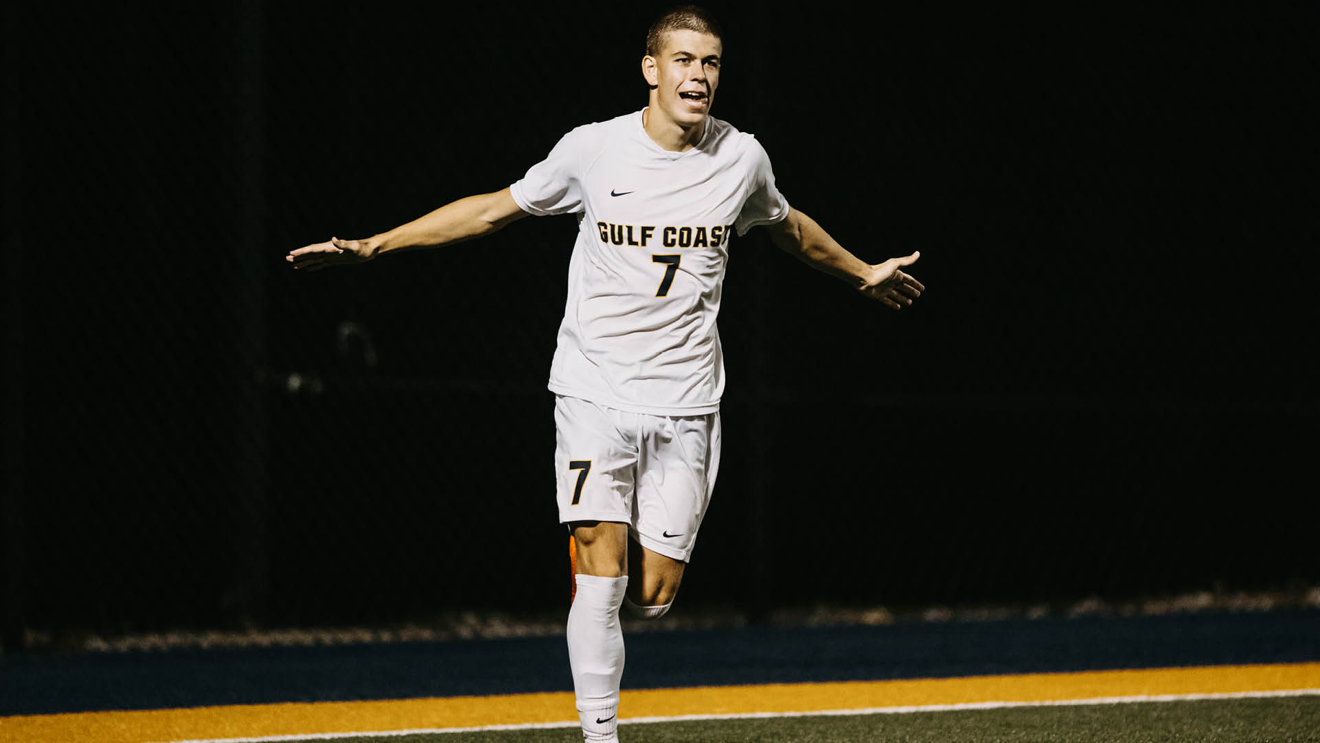 No. 5 Bulldogs bounce back with big win