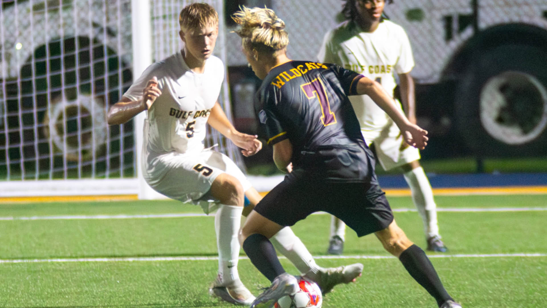No. 15 Bulldogs rebound for big win