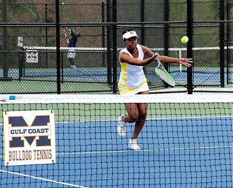 Annissia Joghnson & the Lady Bulldogs are 8-1 this season.