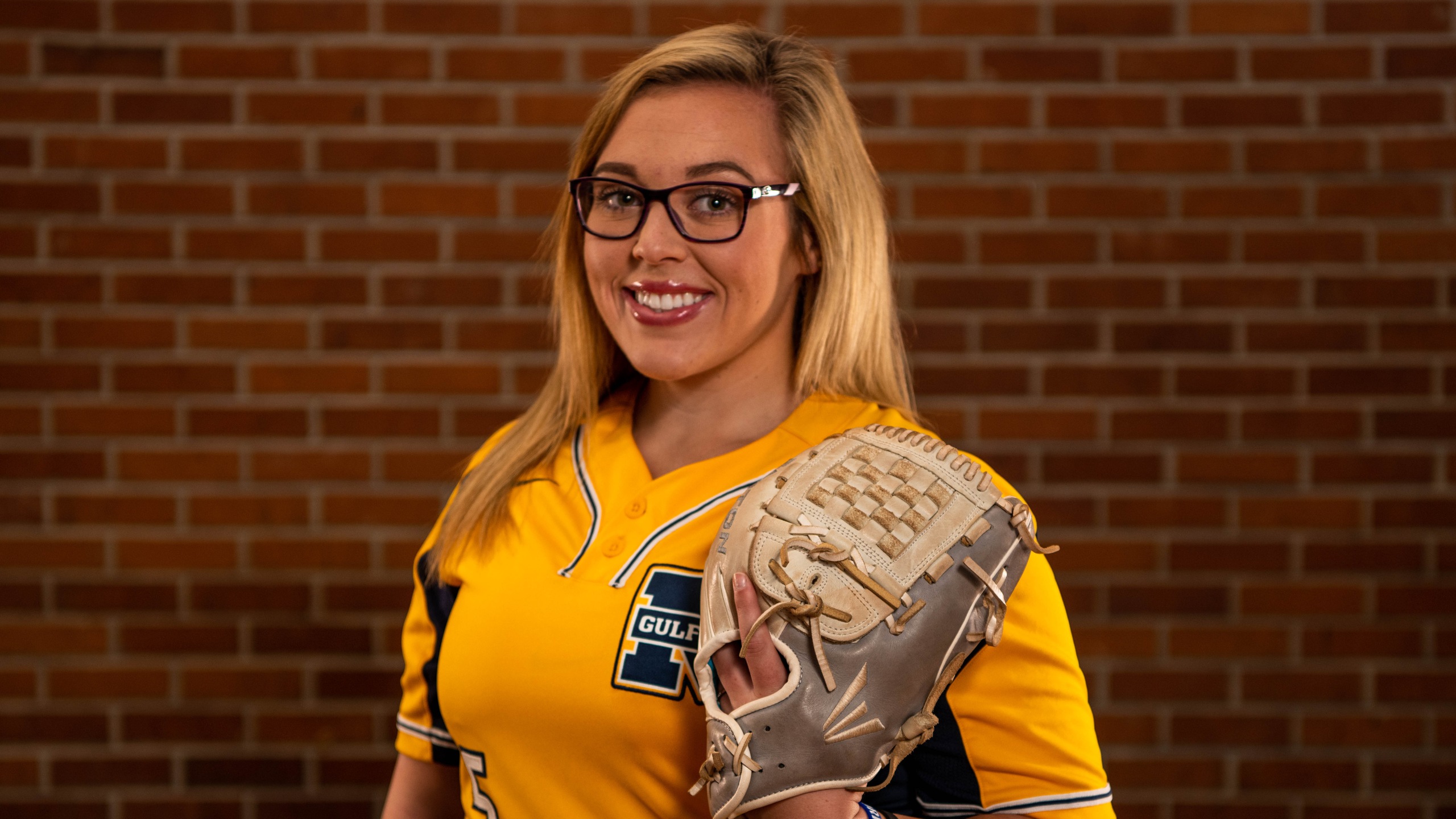 Coates pitches No. 4 MGCCC to sweep