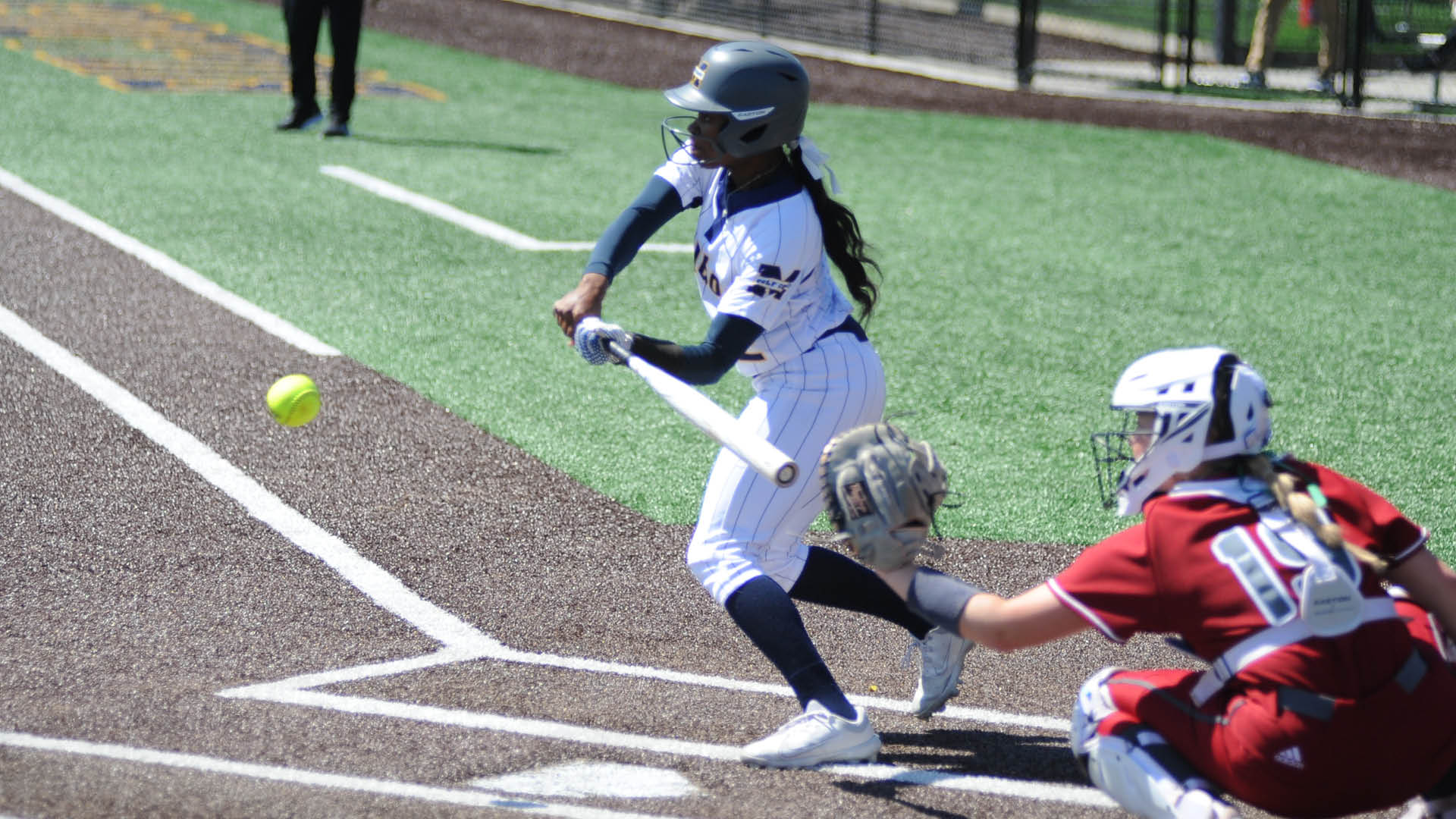 Bulldogs&rsquo; two-out hitting gets sweep started