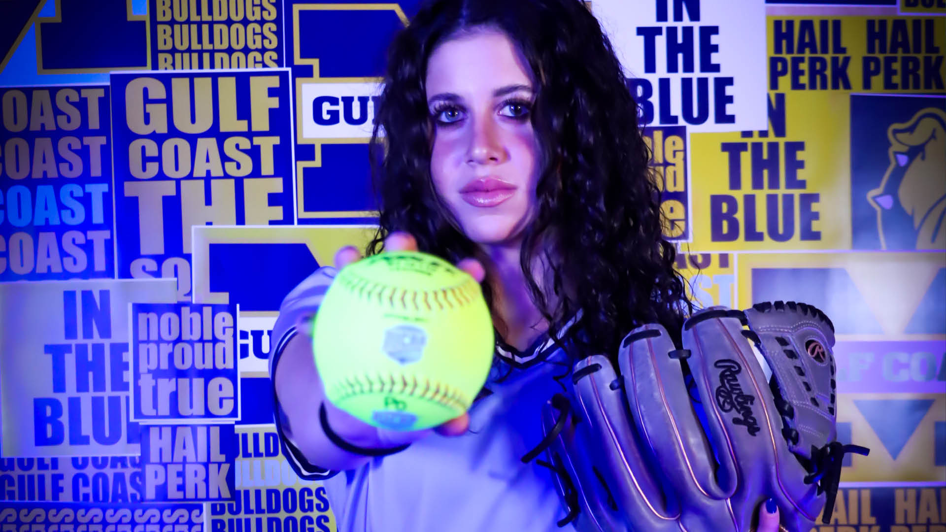 Softball wins 1, loses 1 in Louisiana
