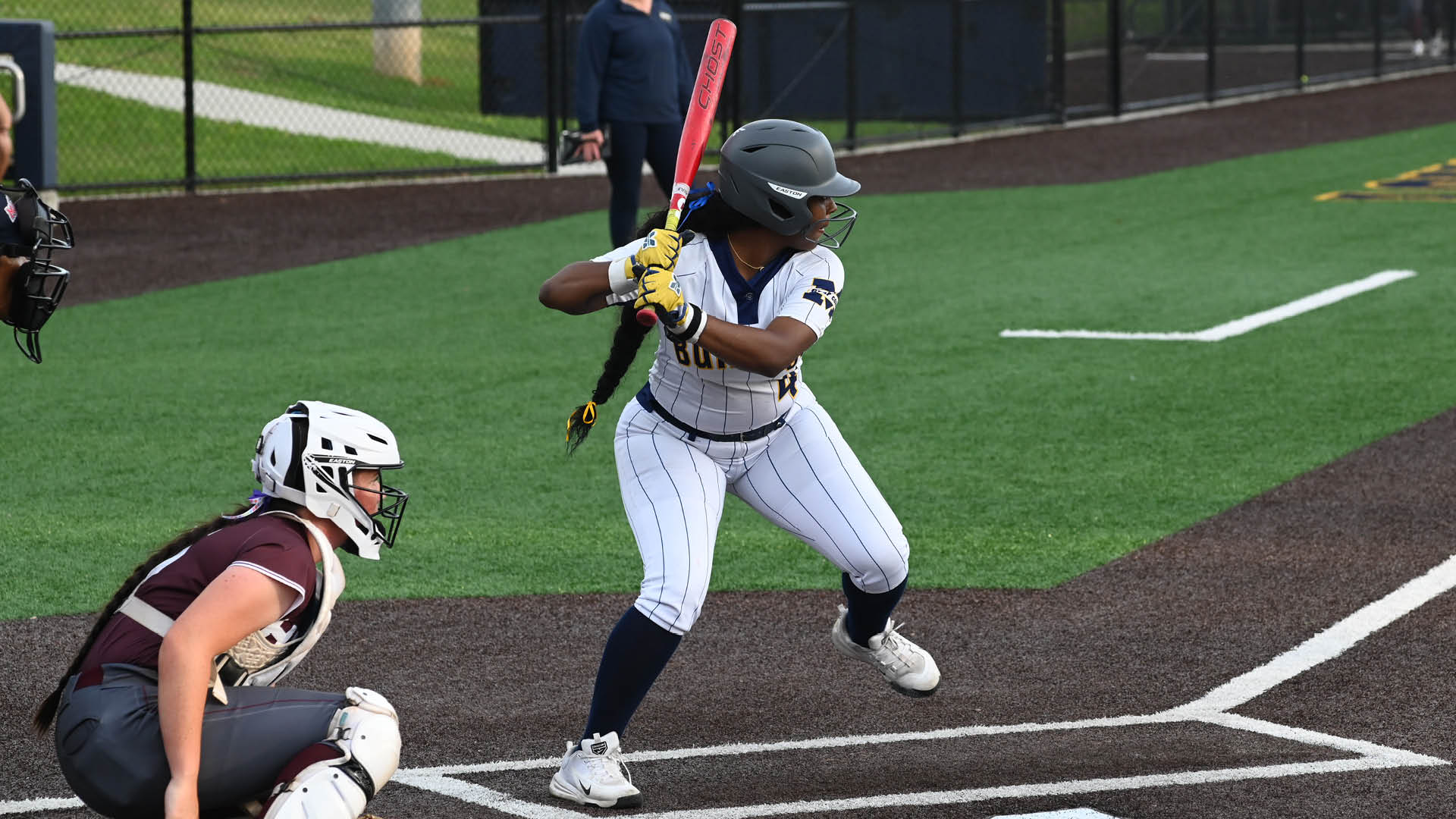 No. 22 Bulldogs allow 3 hits in sweep