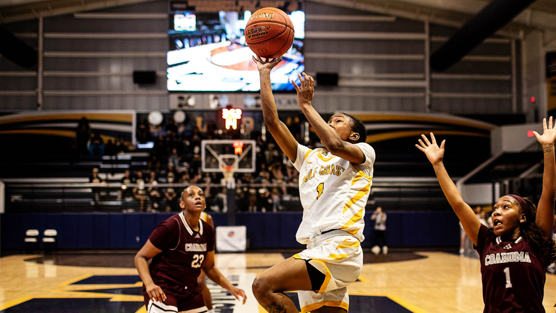 Felton&rsquo;s buzzer-beater leads to Bulldogs OT win