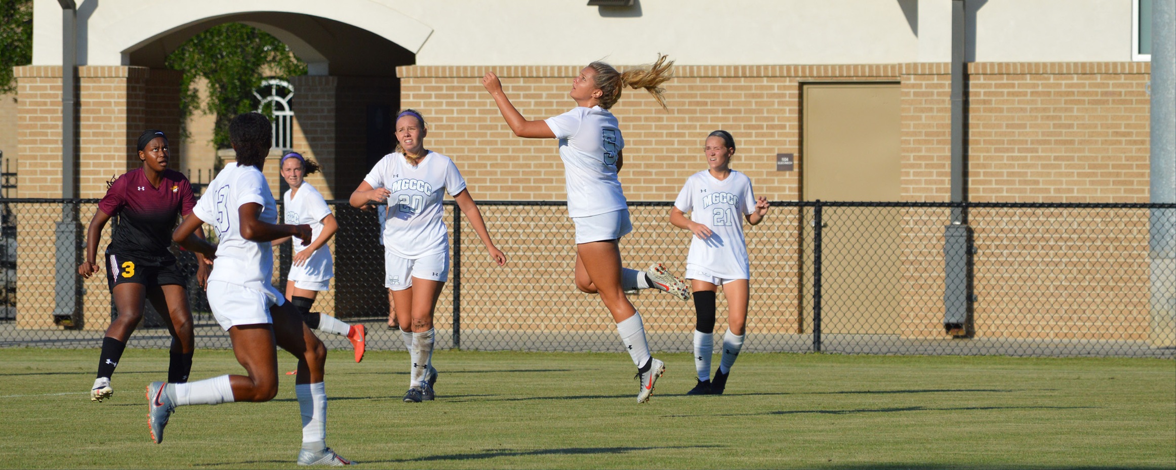 Bulldogs, Bears tie after 2OTs