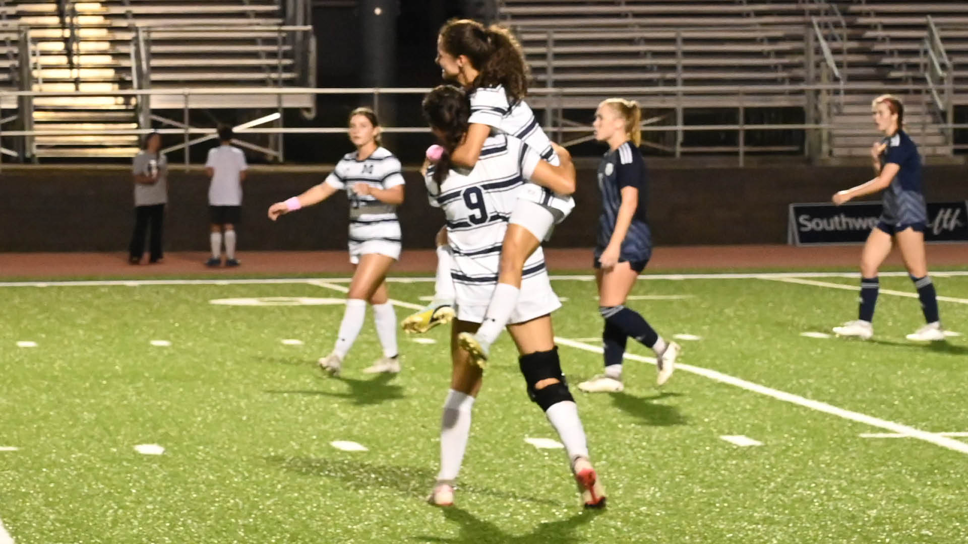 Women&rsquo;s Soccer reaches 10-win plateau