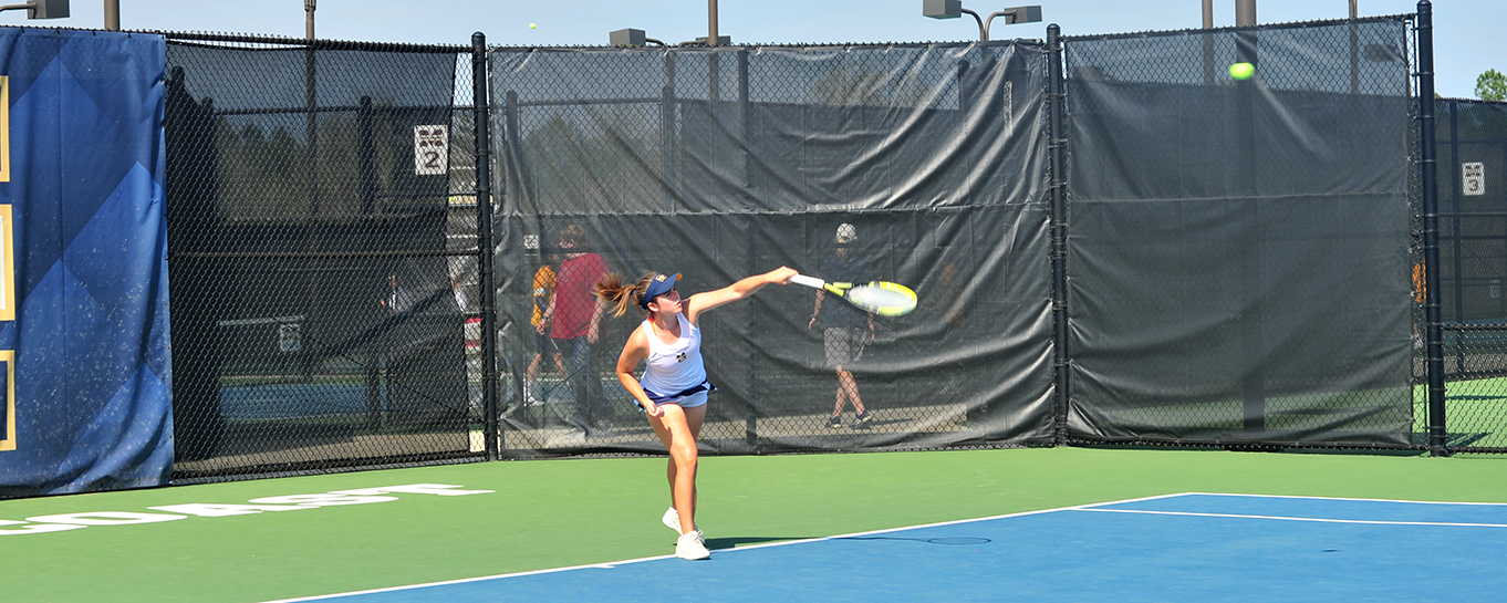 Lady Bulldogs pound East Central