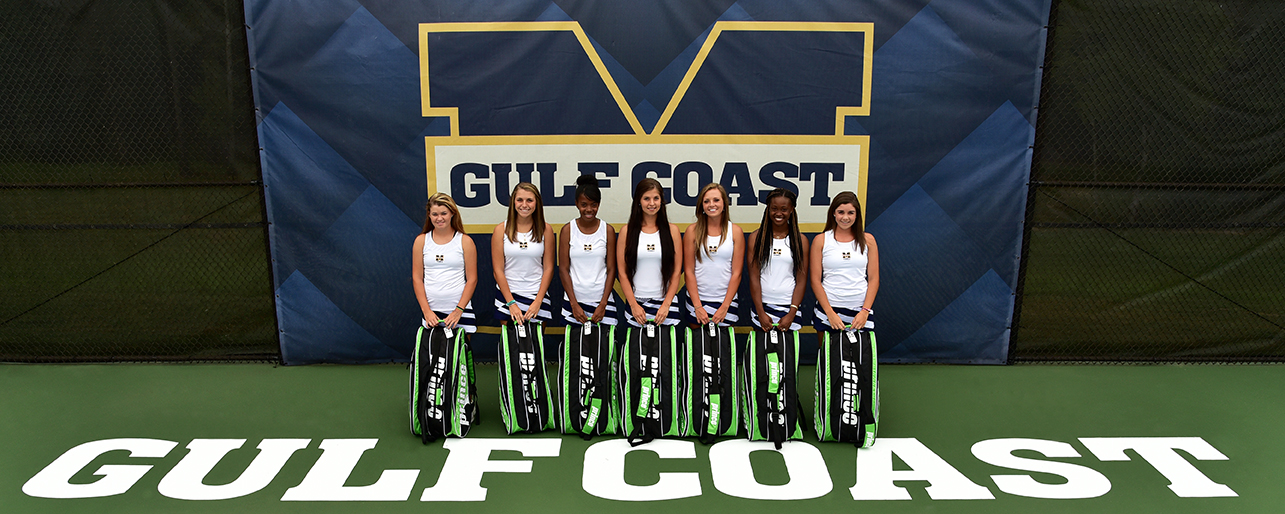 Lady Bulldogs pounce on Holmes 9-0