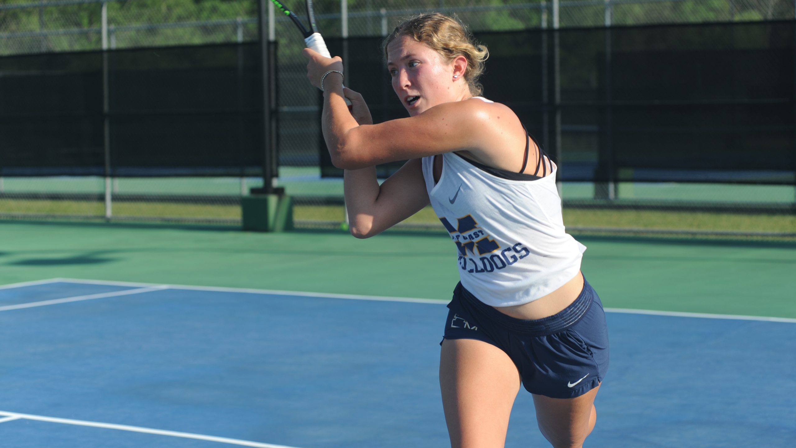 No. 12 Bulldogs win 5-0 in quarters