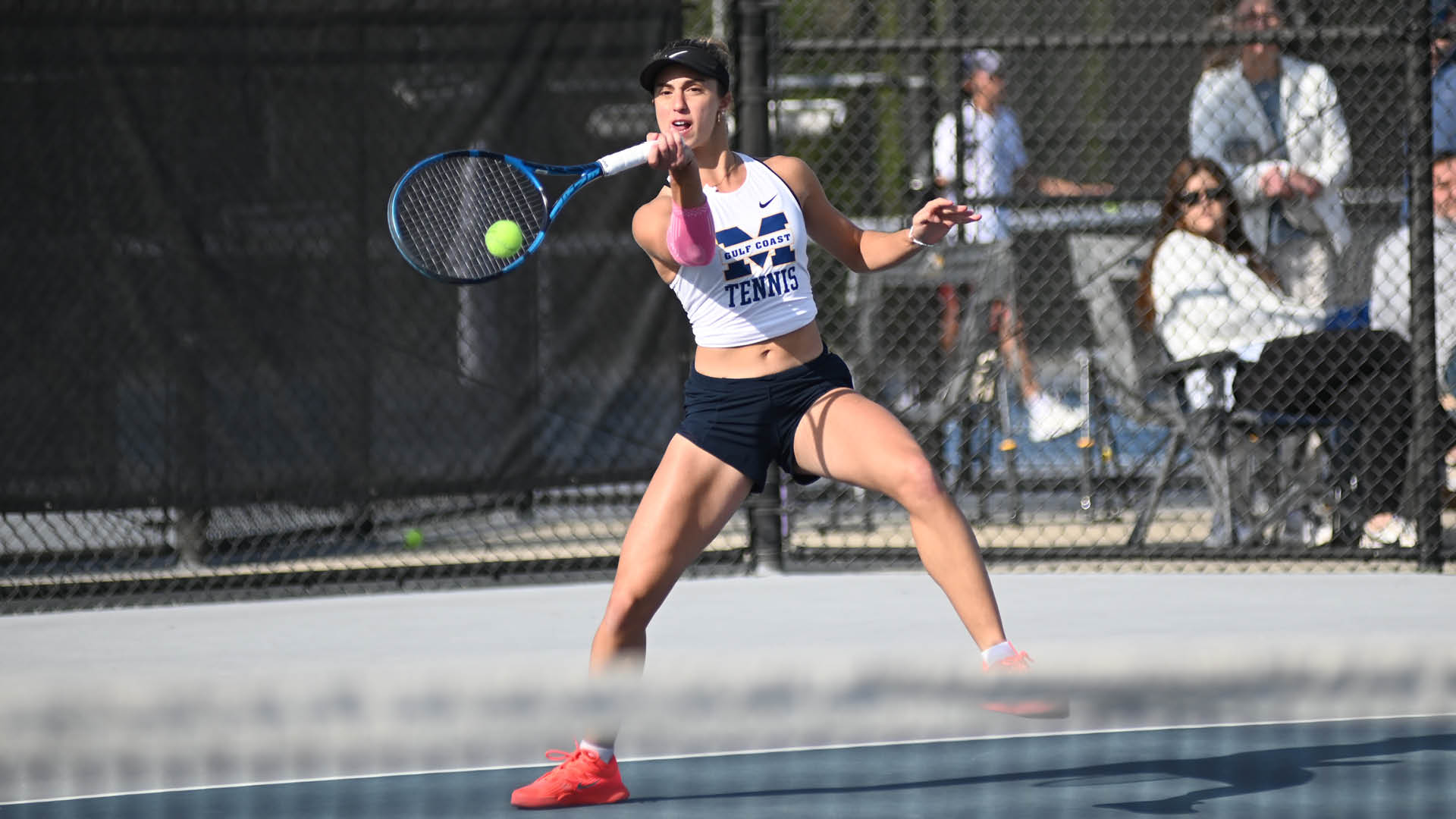 No. 15 Women&rsquo;s Tennis rallies for Texas win